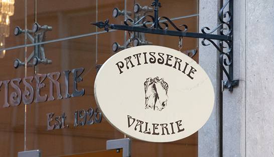 Patisserie Valerie appoints KPMG administrators after collapse